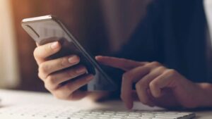 Cyber Crime: इन फेक ऐप्स से खतरे में आपका बैंक अकाउंट, एंड्रॉइड यूजर्स रहें अलर्ट! प्ले स्टोर की ये ऐप्स तुरंत करें अनइंस्टॉल