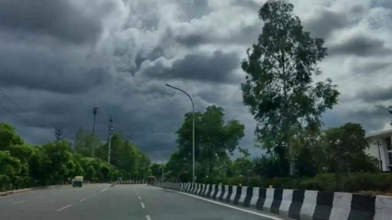 Chhattisgarh Weather: छत्तीसगढ़ में मौसम ने बदला मिजाज, कई जिलों में बिजली गिरने की चेतावनी जारी