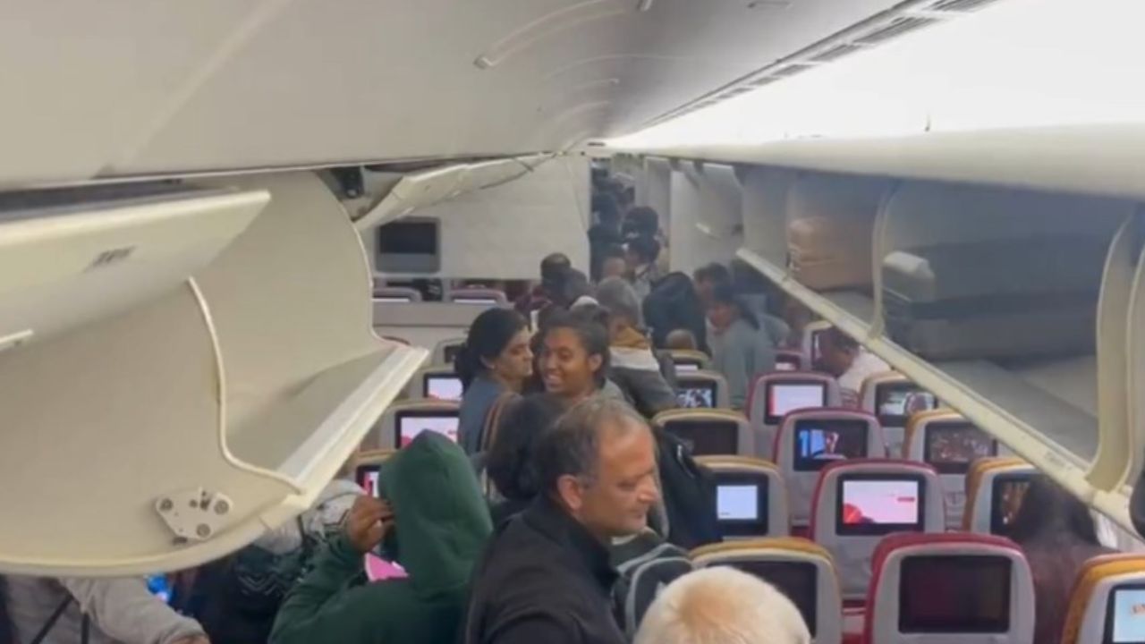 Technical fault in Air India: एयर इंडिया की उड़ान में फिर खराबी, सभी यात्री एयरपोर्ट पर सुरक्षित उतारे गए!