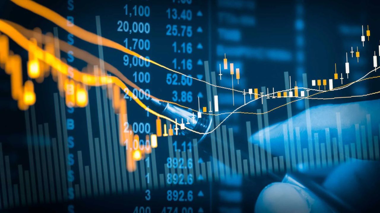 PSU Stock Sale by Government: सरकार बेचेगी बैंकों में 20% हिस्सा, लेकिन सरकारी पहचान रहेगी बरकरार!