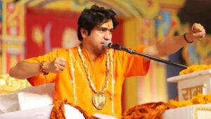 Dhirendra Krishna Shastri: धीरेंद्र शास्त्री का बड़ा बयान – 'ना लव मैरिज ठीक, ना अरेंज'! क्या सच में रिश्ते खतरे में हैं?